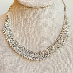 Sparkly white rhinestone collar necklace by Claire’s in silvertone setting